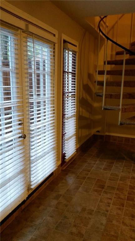 Foto del edificio - 924 Red Oak Creek Dr