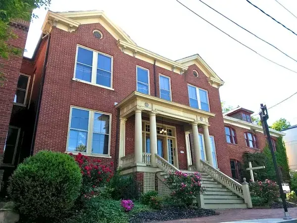 Primary Photo - 521 Church St