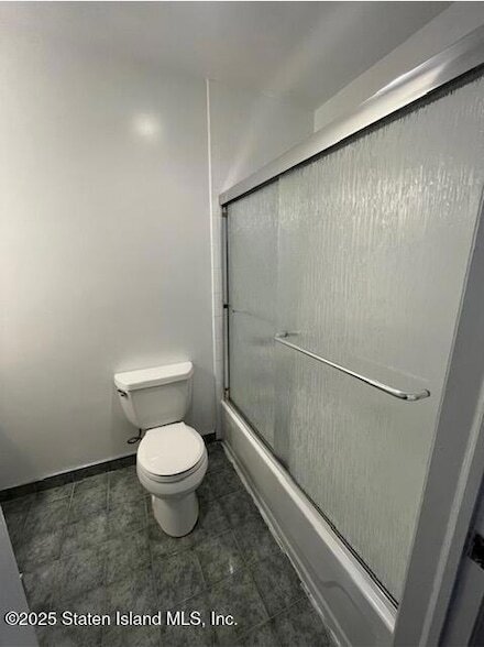 Foto del edificio - 384 Purdy Ave