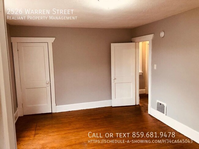 Building Photo - 2526 Warren St