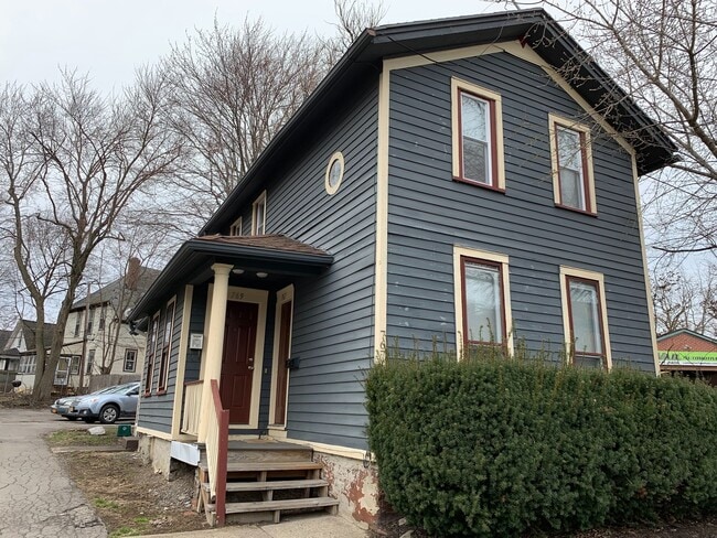 Building Photo - 767-769-769 South Ave