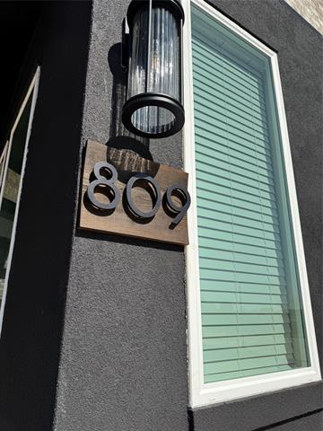 Foto del edificio - 809 Meadowcrest Dr