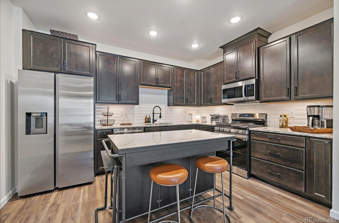 9992 W Victoria Pl Unit 207, Littleton, CO 80127 Condo for Rent in