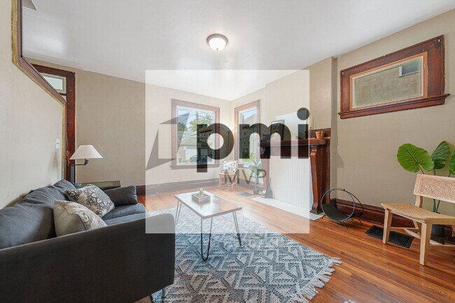 Foto del edificio - 263 E Northwood Ave