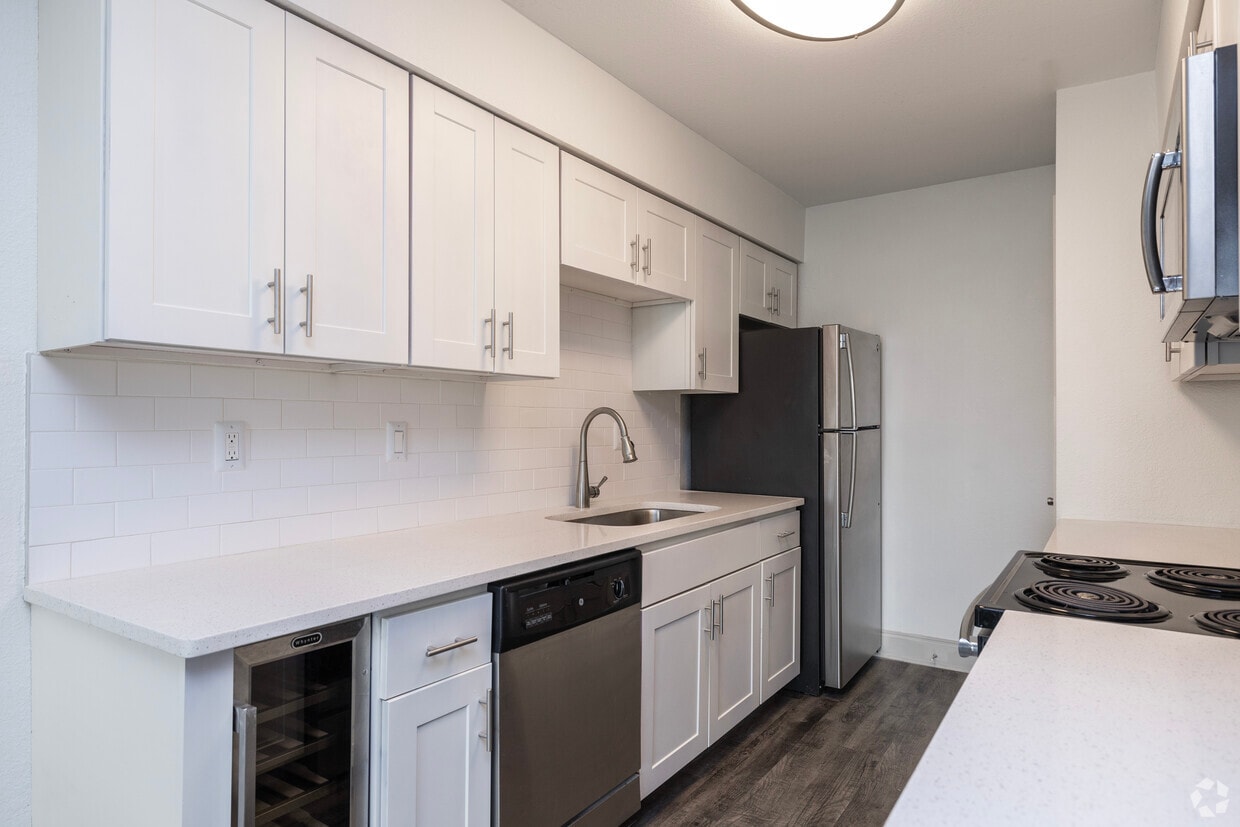 Sun Bay Palms at South Tampa - Sun Bay Palms at South Tampa