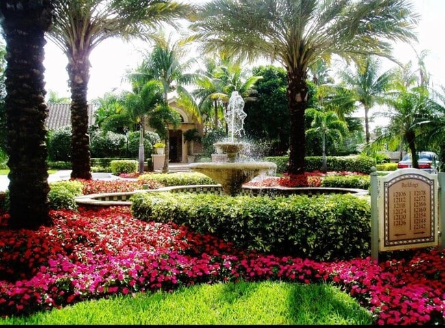 Photo - 12118 Saint Andrews Pl Apartment