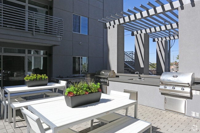 Building Photo - Linear Apartment Homes