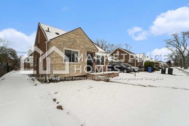 Building Photo - 19394 Barlow St