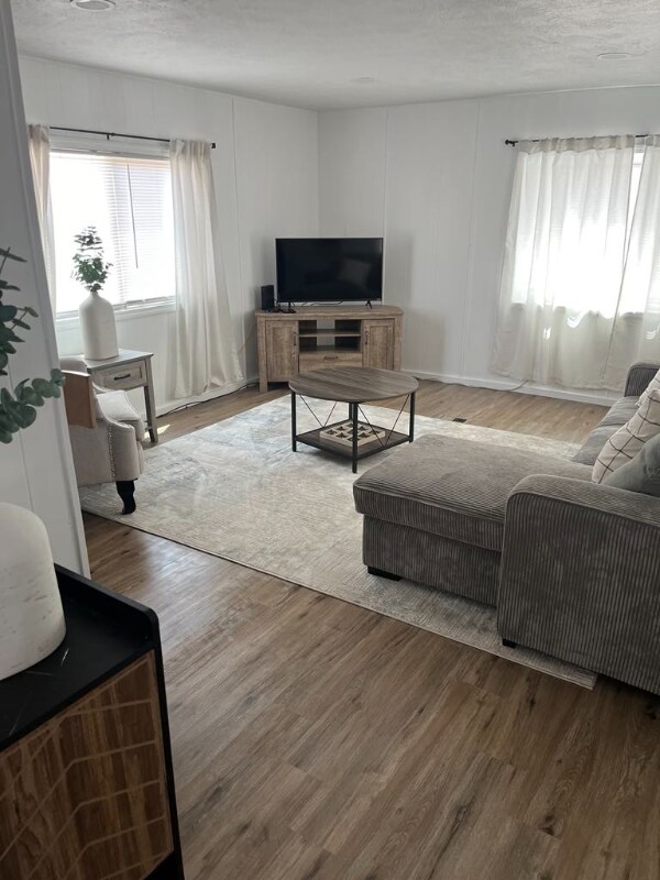 Foto del edificio - 1634 3rd St E