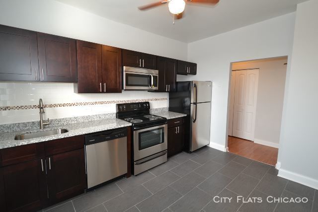Foto del edificio - 3637 W Dickens Ave