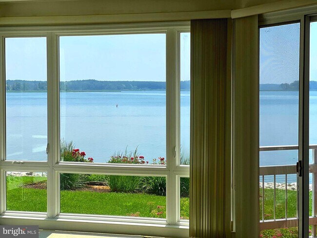 Foto del edificio - 711 Oyster Cove Dr