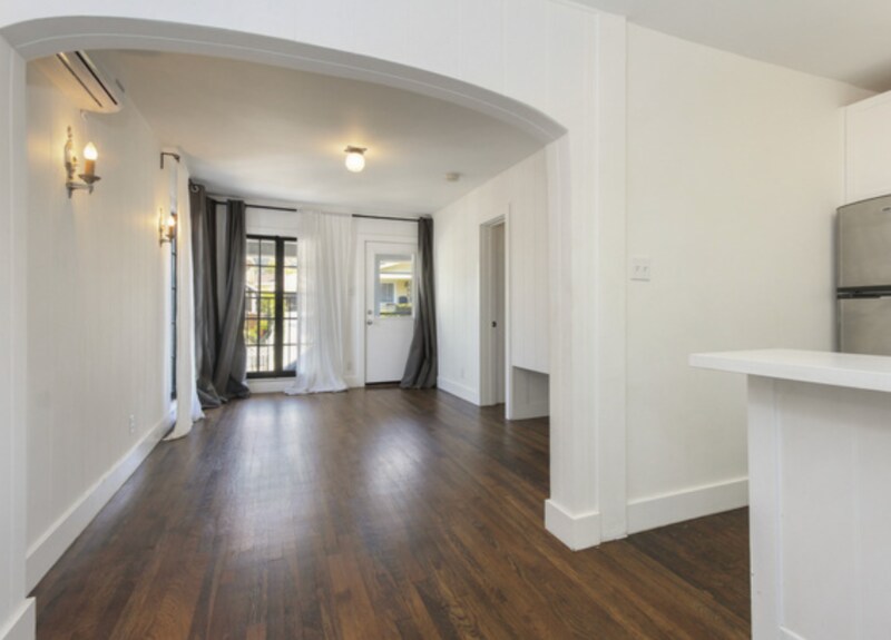 Foto del edificio - 409 Wheeling Way