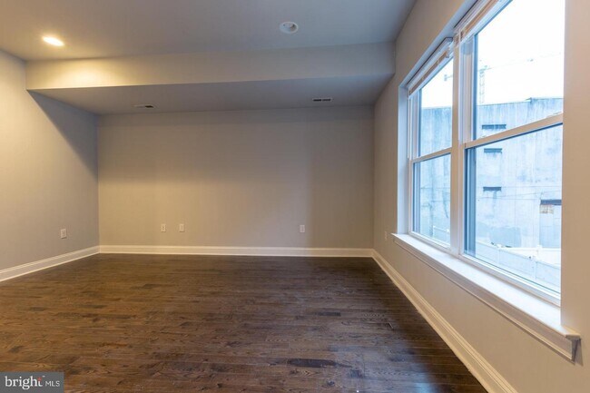 Foto del edificio - 1214 N Front St