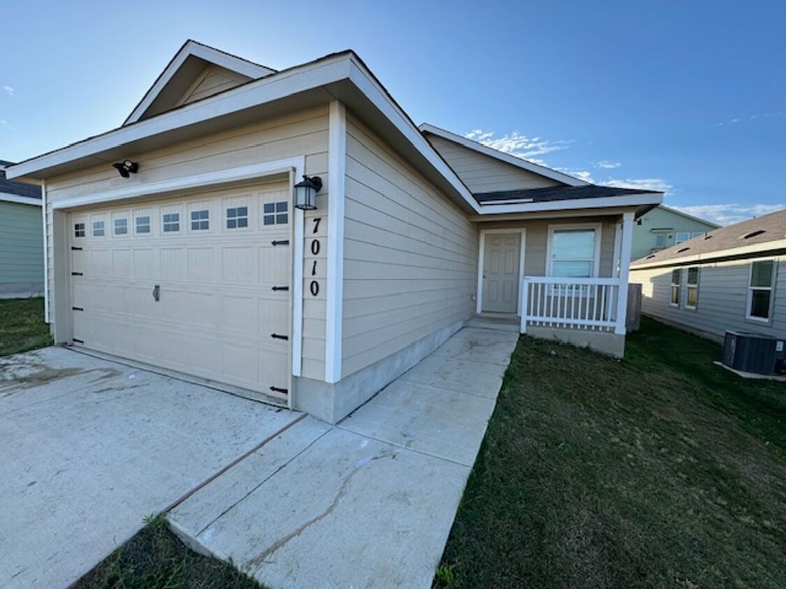 Photo - 7010 Solar Ridge