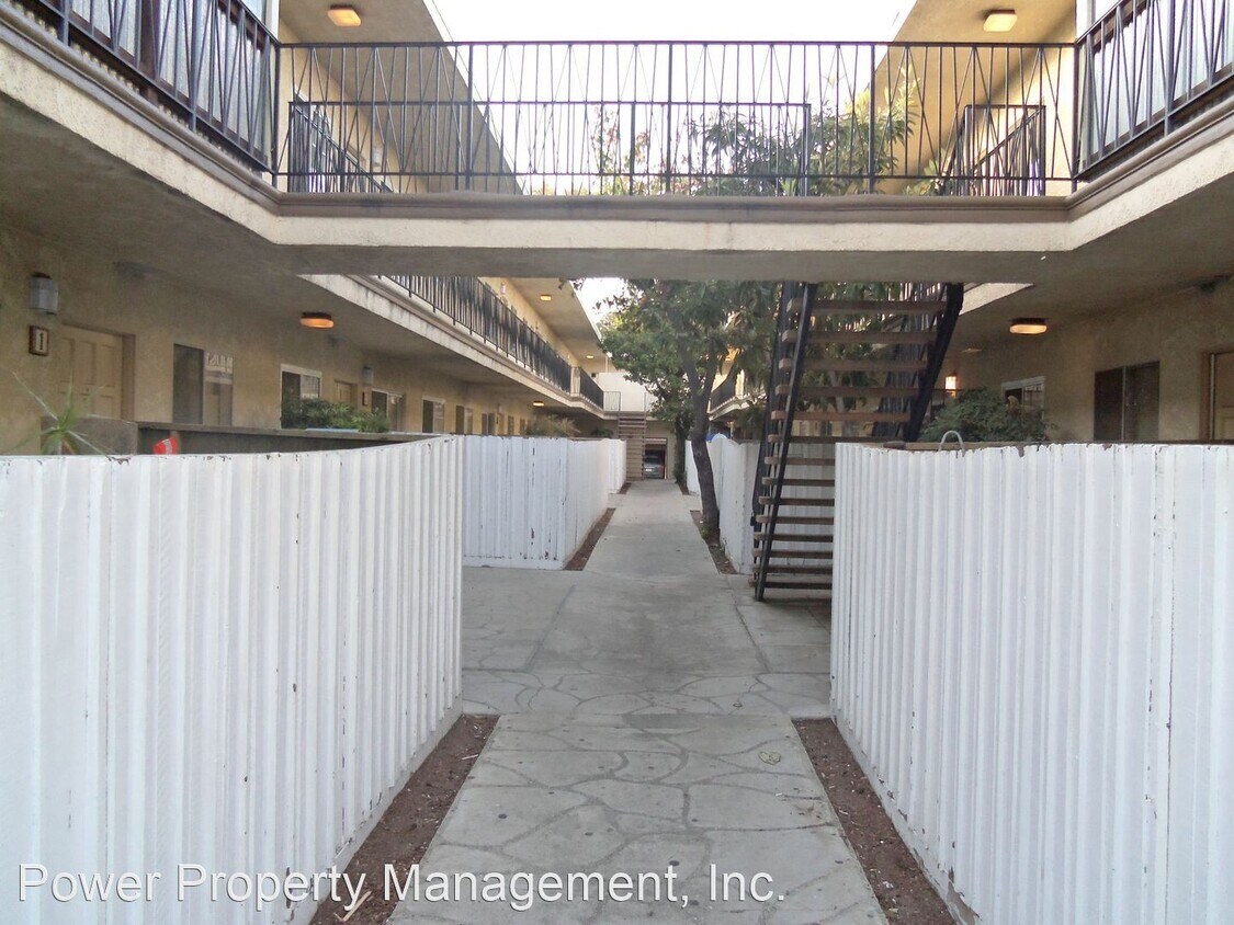 Foto del edificio - 1717 Lincoln Ave