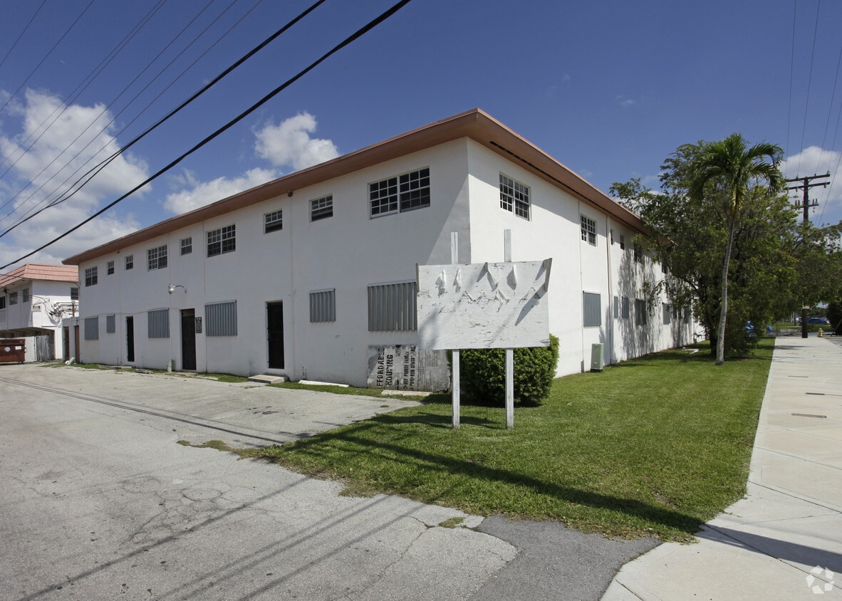 Building Photo - South Pointe Family and Children Center