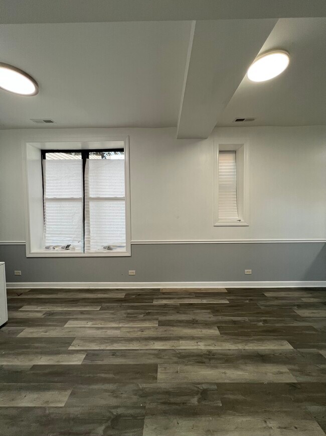 Foto del edificio - 2140 S Fairfield Ave