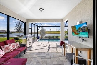 Building Photo - 12041 Canal Grande Dr