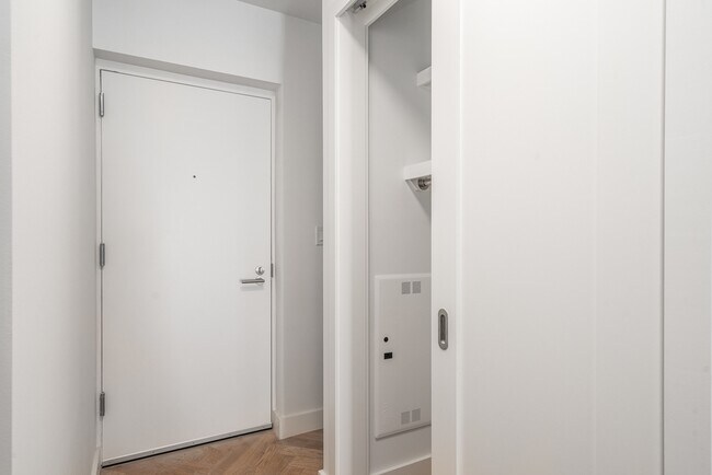 Foto del edificio - 321 E 22nd St