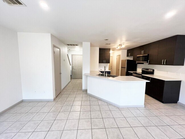 Foto del edificio - 9708 Sugar Hill Dr