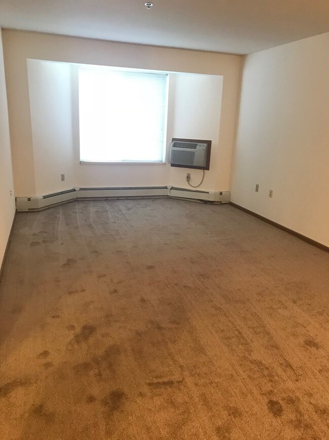 Courtyard Senior Apartment Homes 55+ Milwaukee, WI