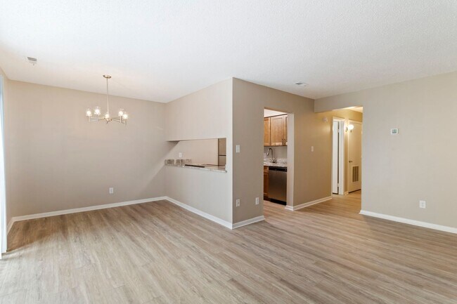 Building Photo - Shadowlawn