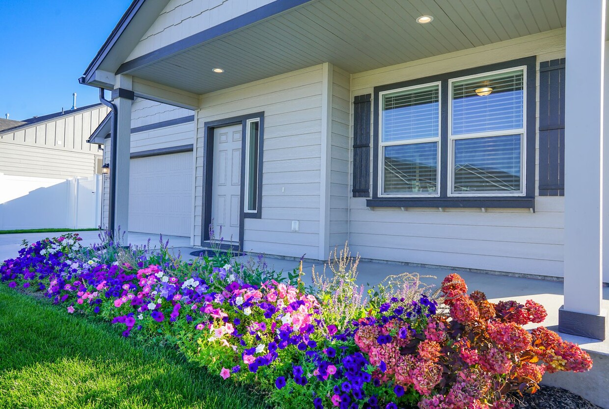 Primary Photo - Charming and Exceptionally Clean, 3 Bedroom