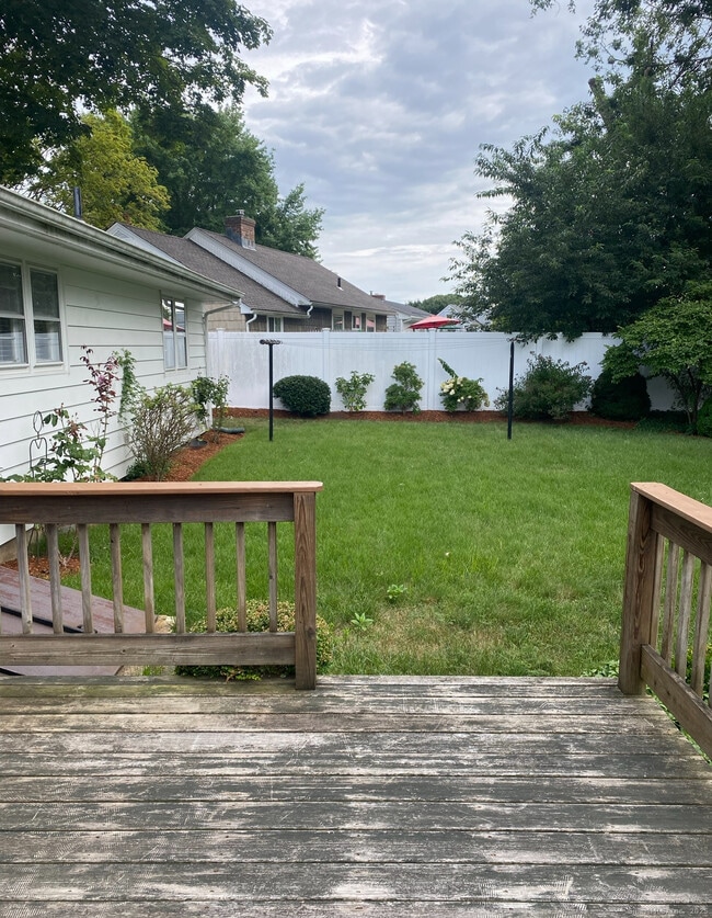 Building Photo - 25 Fenwood Rd