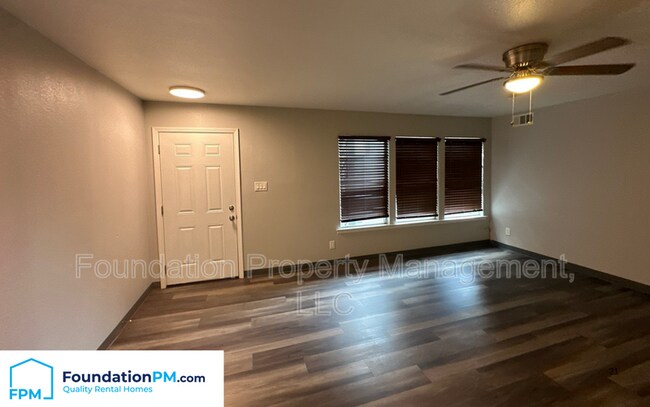 Foto del edificio - 1283 E Raines Rd