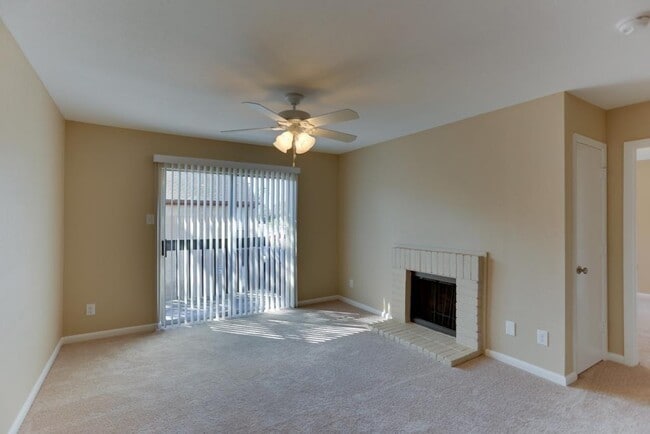 Building Photo - 12955 Woodforest Blvd