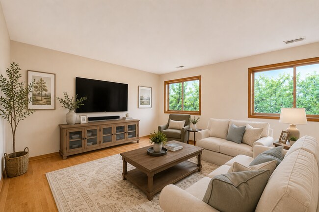 Foto del edificio - 2453 S Archer Ave