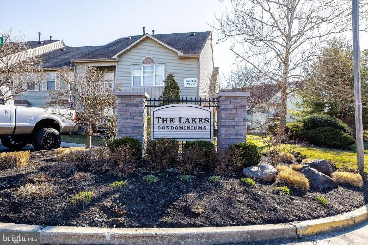 Foto principal - 2102B Denham Ct