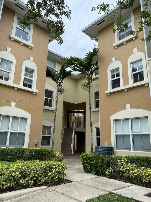 10885 NW 89th Terrace Unit 107, Doral, FL 33178 Condo for Rent in
