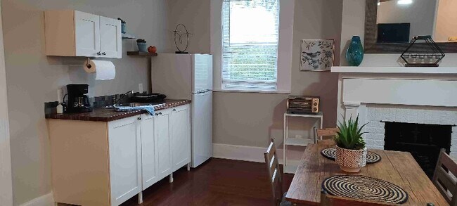 Foto del edificio - 676 Asbury Rd