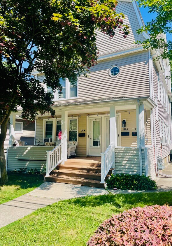 Foto principal - 24 Kenwood Ave