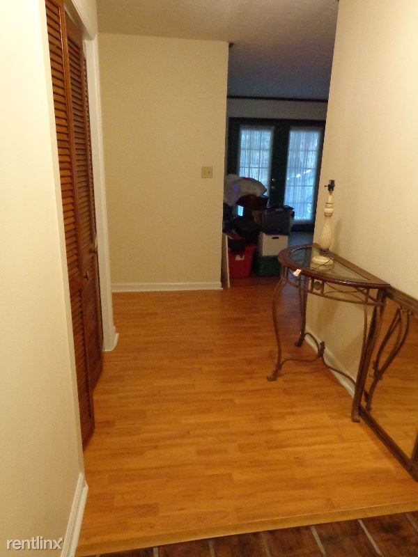 Building Photo - 3 br, 2 bath House - 1313 Lansdowne Rd.