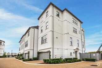 Building Photo - 1352 Kent Grv Pl