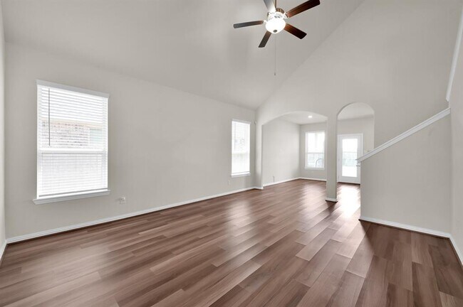 Building Photo - 20259 Creekdale Bend Dr