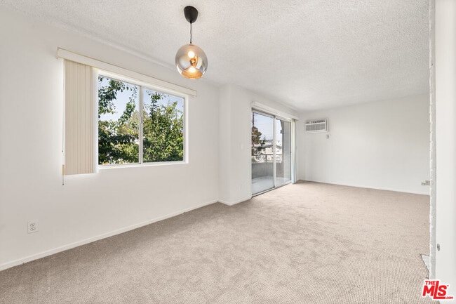 Building Photo - 1457 Butler Ave
