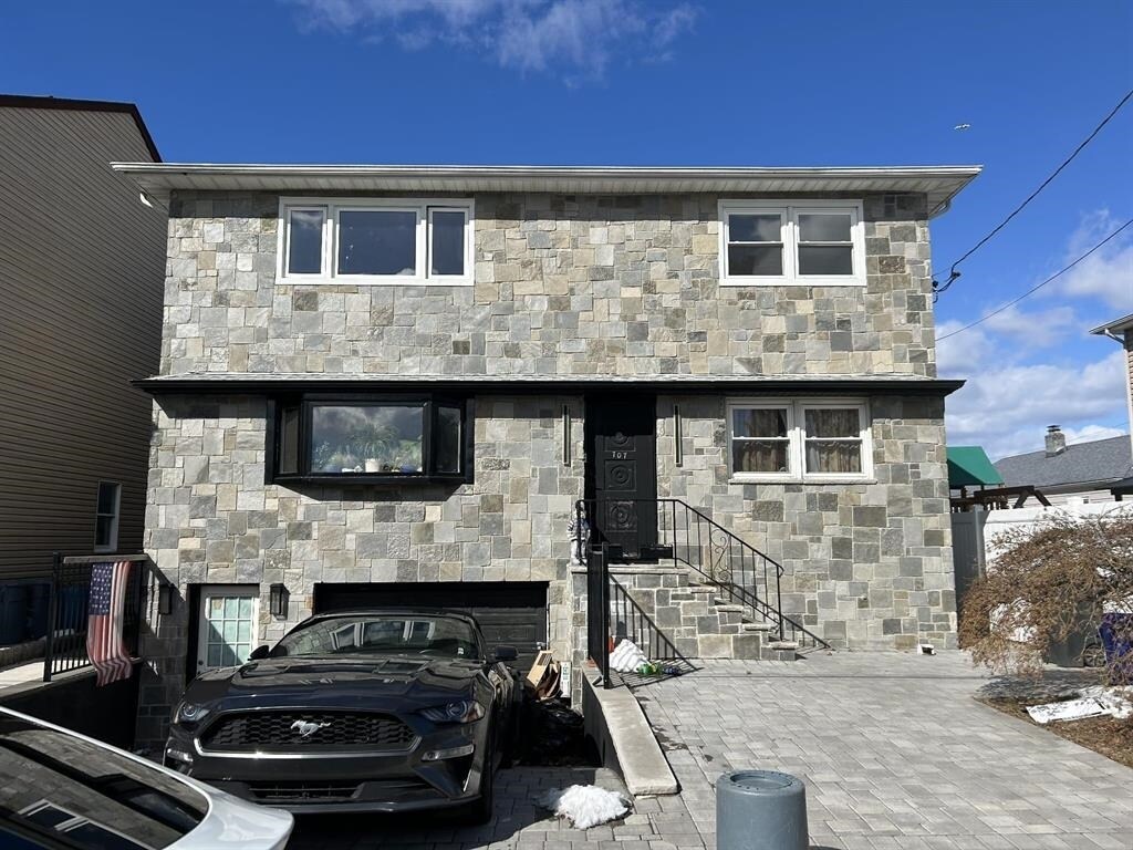 Foto principal - 707 Cedar St