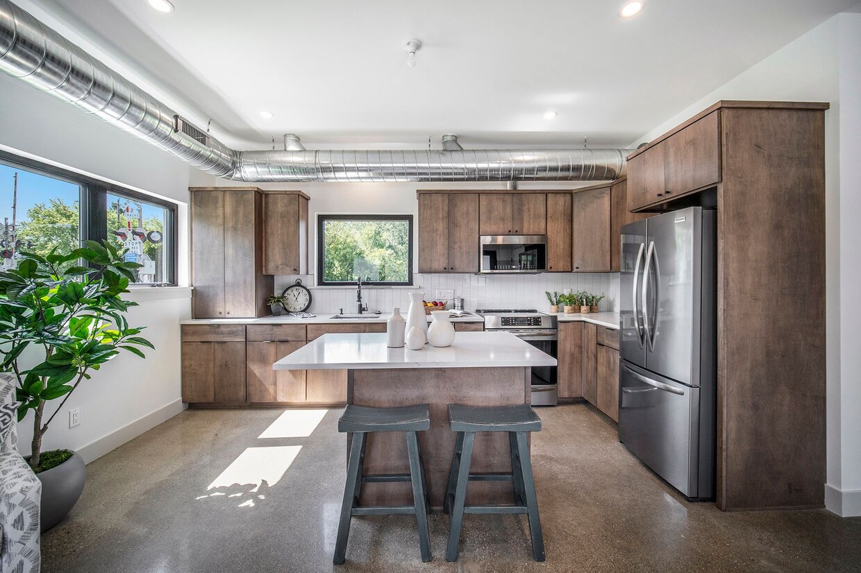 550/552 Cleveland St - 550/552 Cleveland St