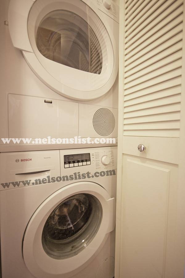 Building Photo - 100 Prospect Park W