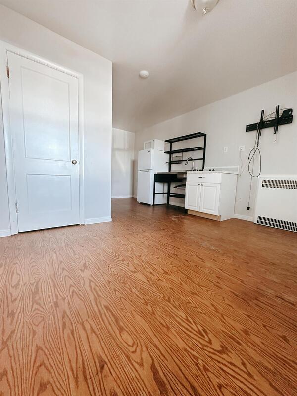 Building Photo - 116 N Tremont St