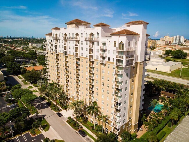 Foto del edificio - 616 Clearwater Park Rd