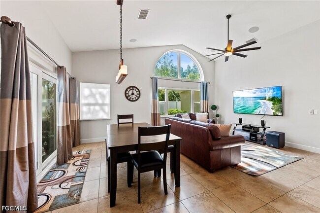 Foto del edificio - 1250 Silverstrand Dr