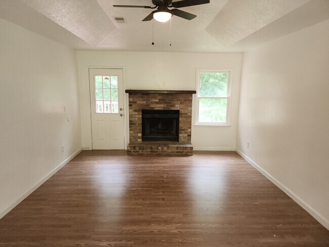 Foto del edificio - 6623 Foxboro Dr