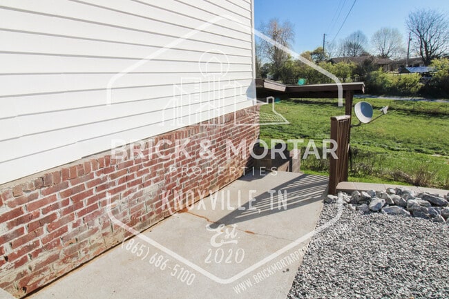 Photo - 1731 Lively Rd House