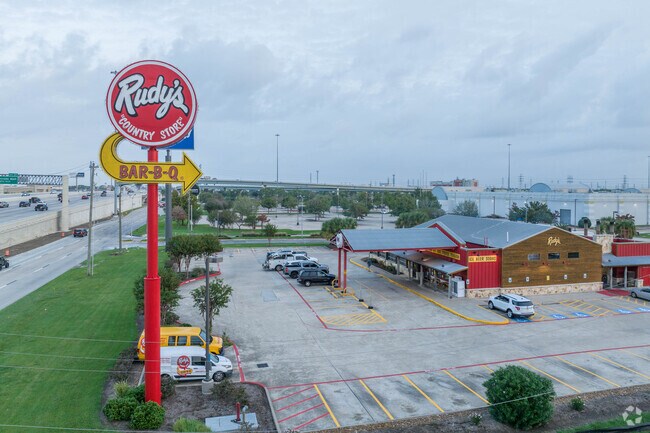 Rudy's Country Store is open from 7am-9pm daily, serving hot plates for residents of Webster.