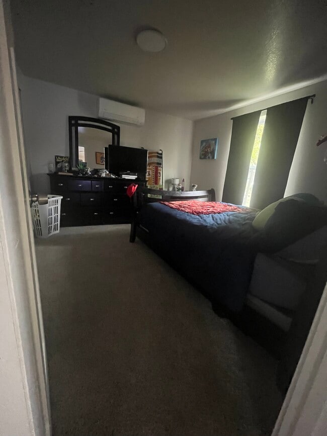 Bedroom 1 - 1338 E 7th St