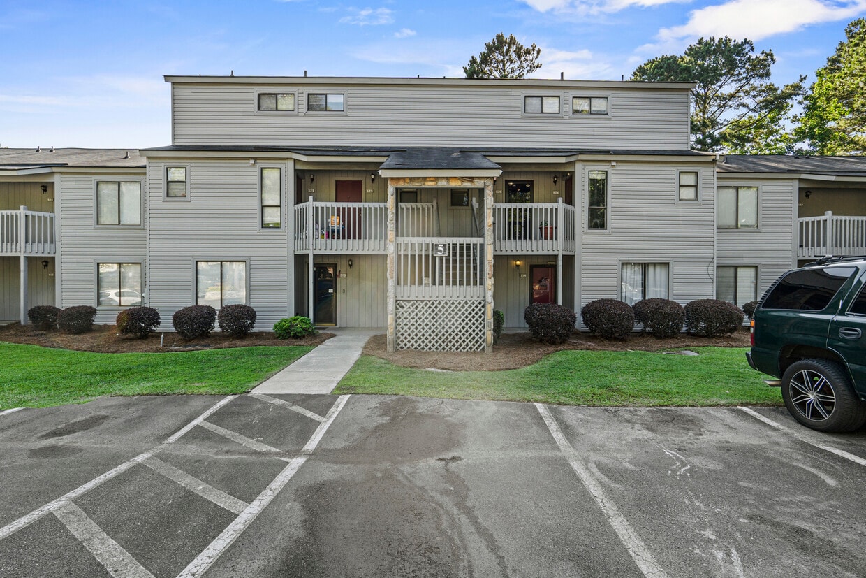 Primary Photo - 405 Harbison Blvd